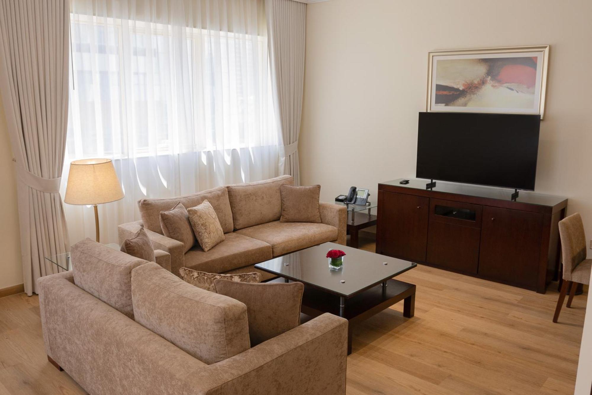 Hotel Grand Millennium